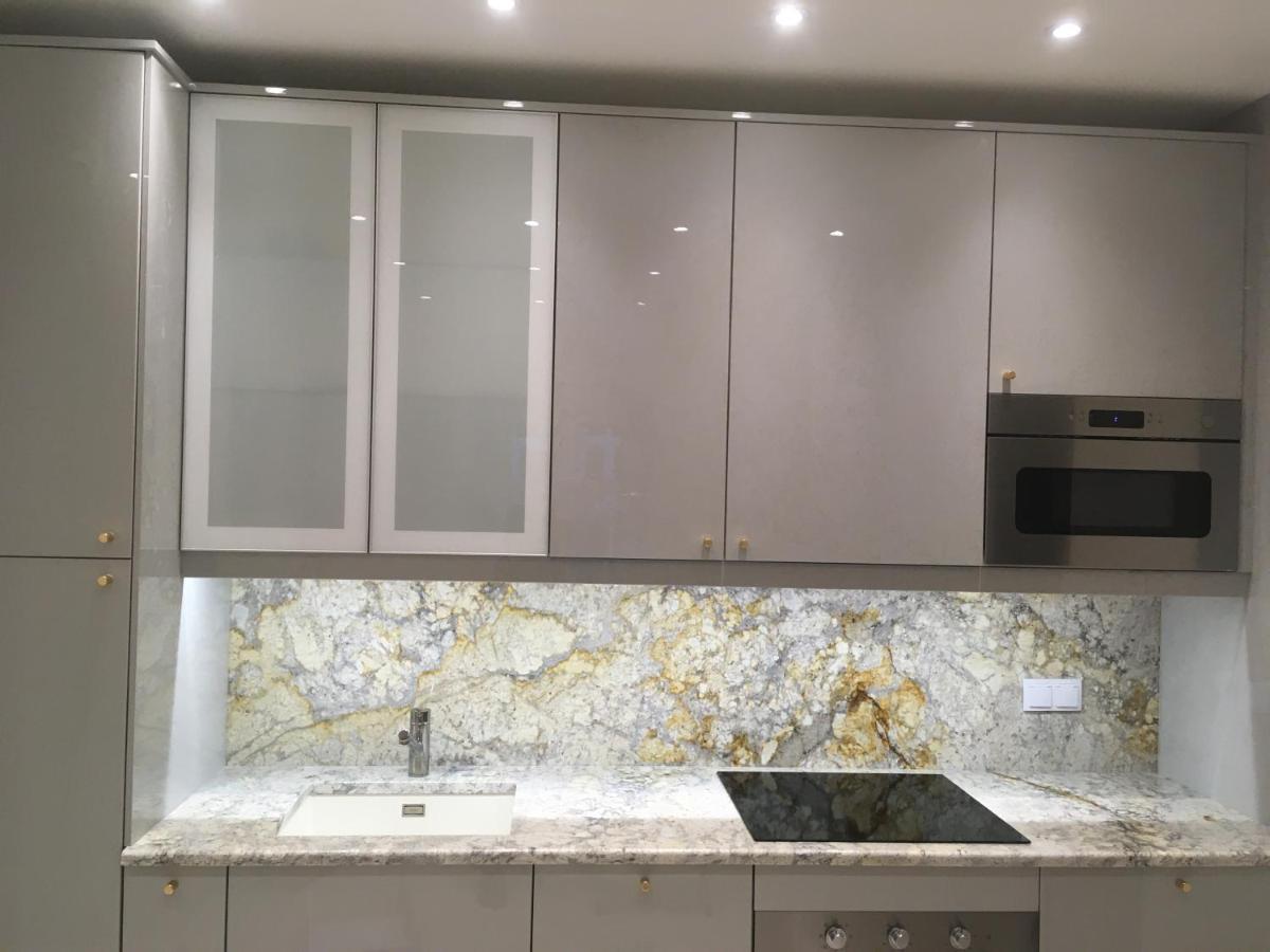 Villa La Val, Apartamenty 瓦乌布日赫 外观 照片