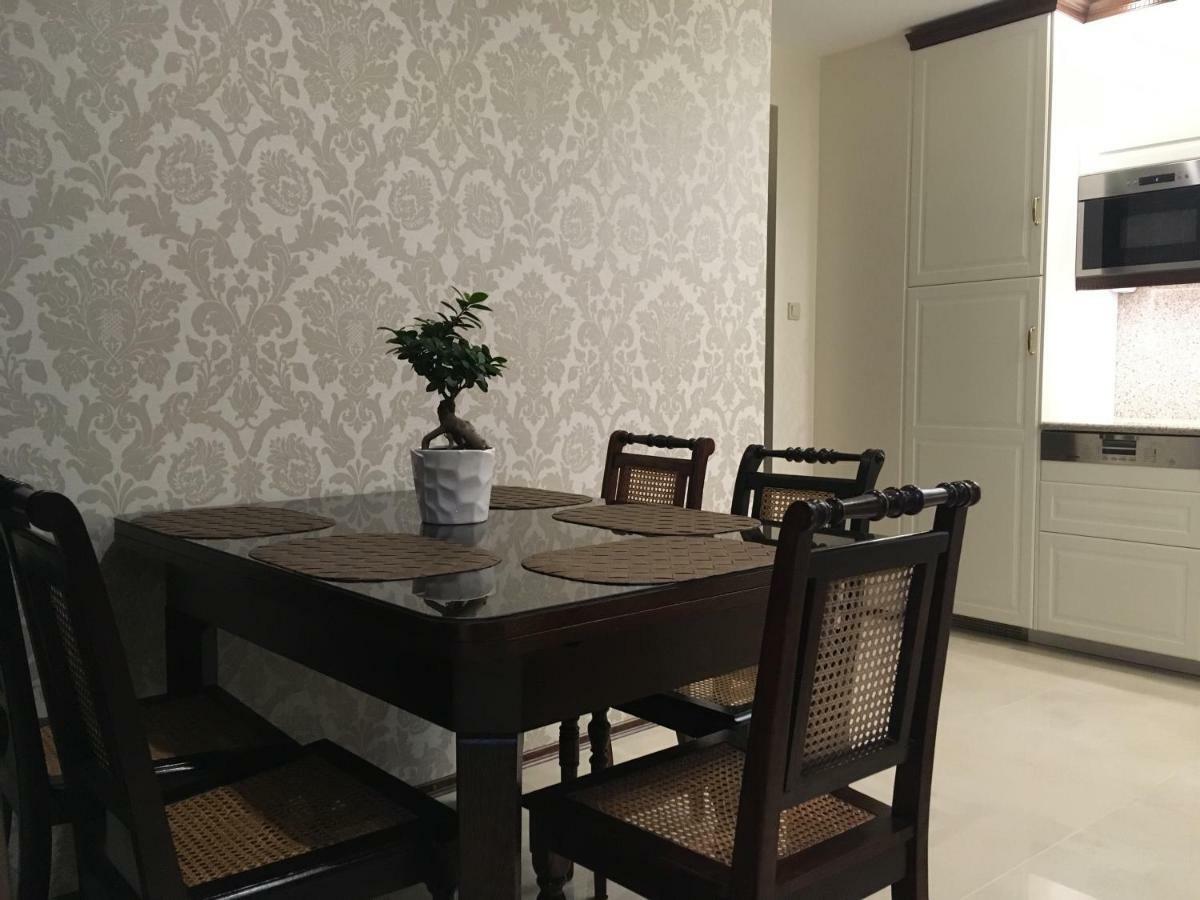 Villa La Val, Apartamenty 瓦乌布日赫 外观 照片